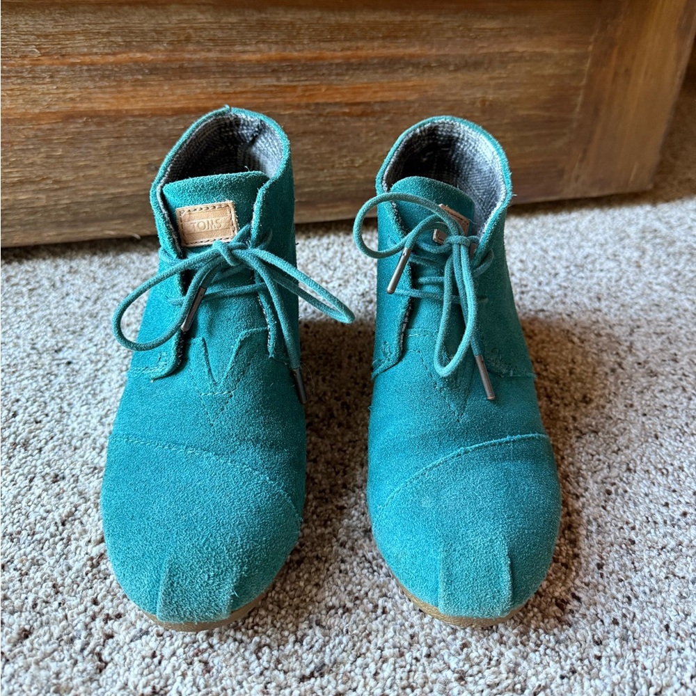 Toms Blue Boots Casual Style